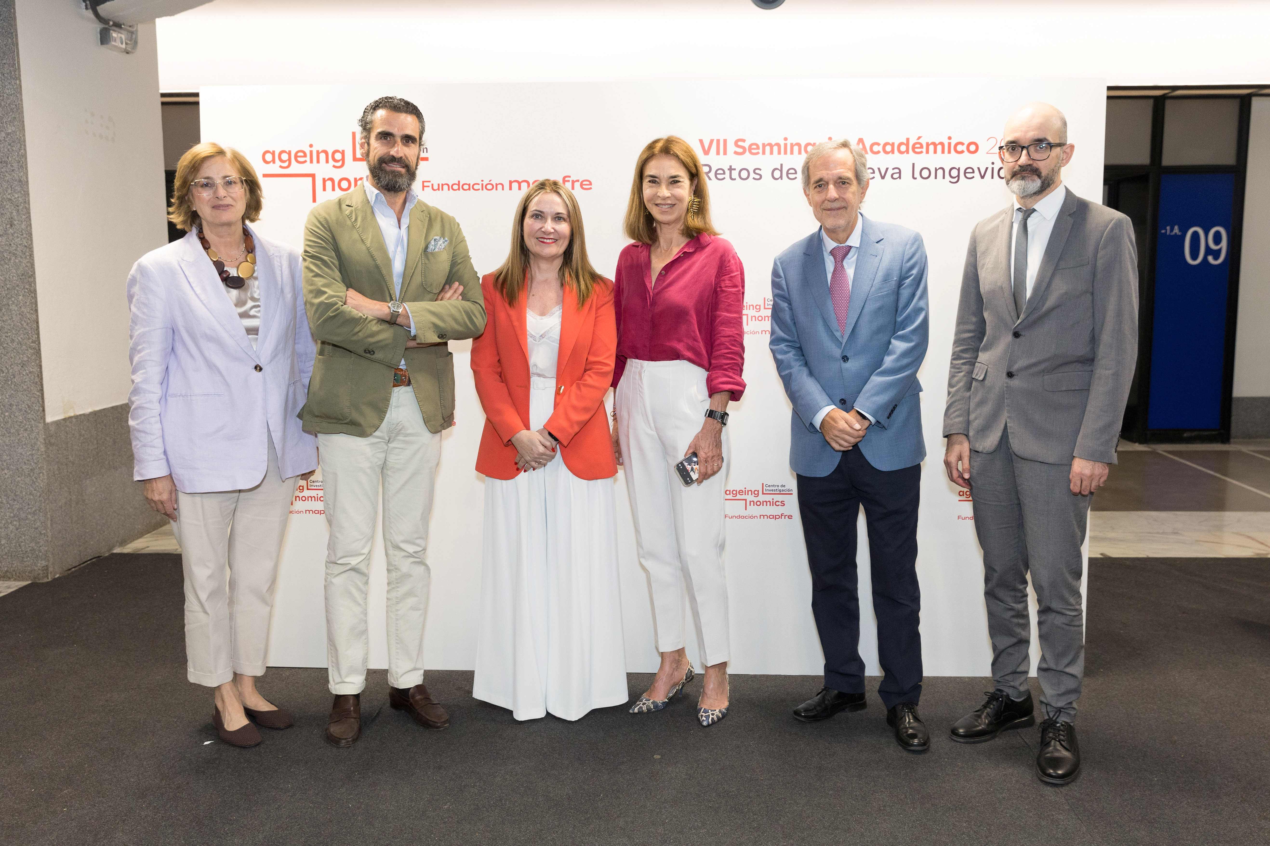 Ganador y representantes de la 9a edición de los Premios a la innovación Social Fundación Mapfre