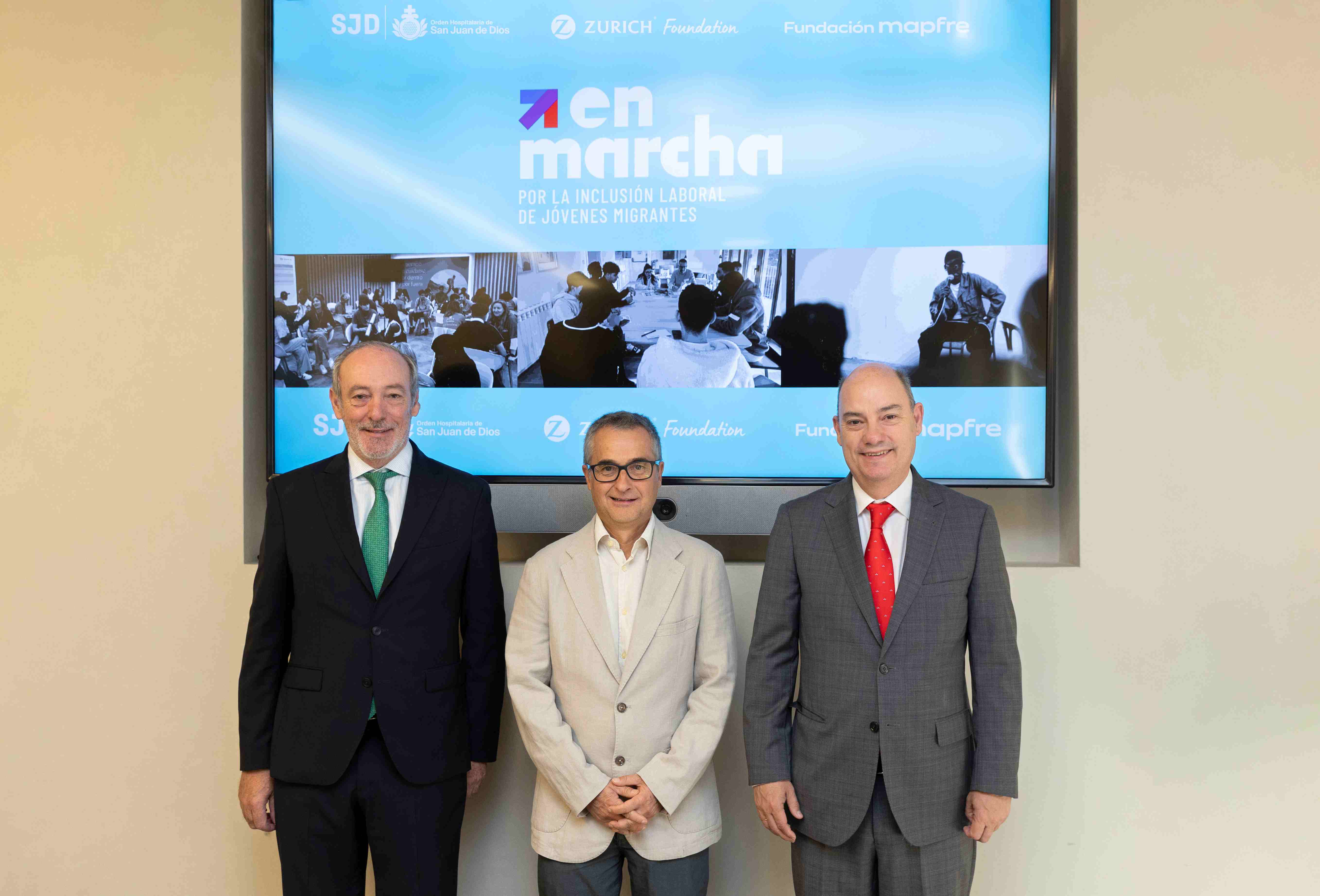 PROYECTO EN MARCHA Ganador y representantes de la 9a edición de los Premios a la innovación Social Fundación Mapfre