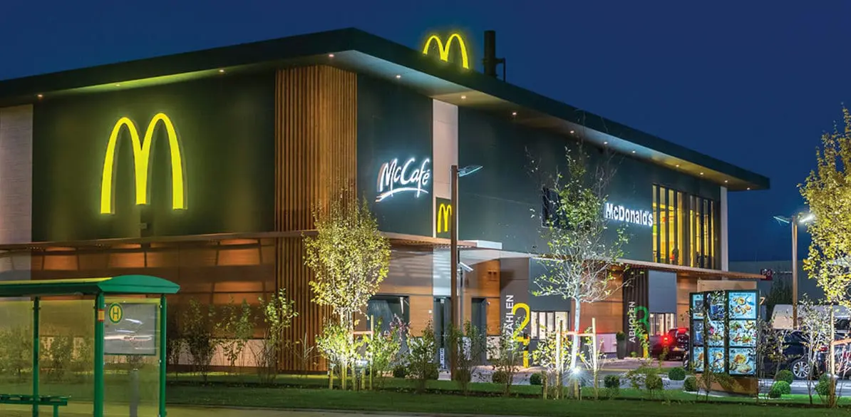 Entrevista McDonald's Entrevista a una trabajadora con discapacidad insertada en el McDonald's del Parc Empresarial Sabadell
