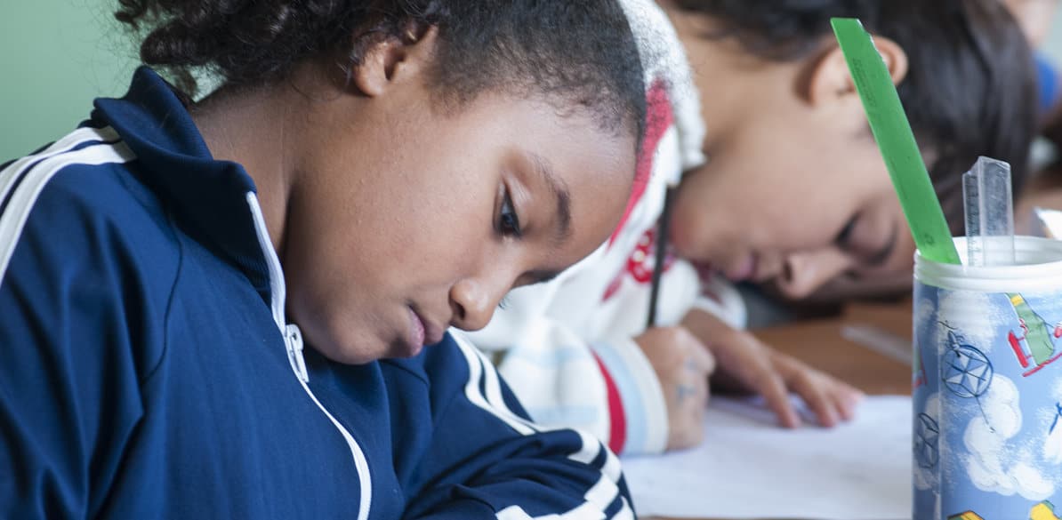 Alfabetizaçao em Destaque es un proyecto que ayuda a niños y niñas en riesgo