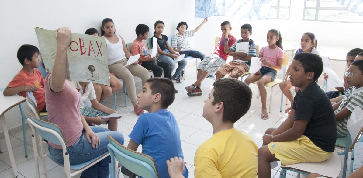 The "Crê-Ser" project works with 894 educators, children and families.