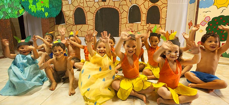 ACRICA brings education and art to underprivileged environments Casa dos Girassóis provides support to 241 minors in Piraguara