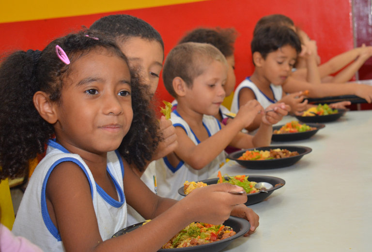 The Centro de Recuperação e Educação Nutricional provides assistance to 1,600 people in Brazil
