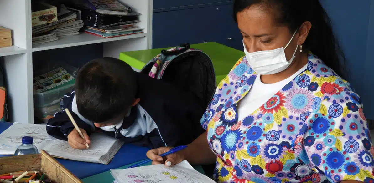 La Fundación para la Asistencia de la Niñez Abandonada (FANA) protege a menores en Colombia FANA ofrece educación, nutrición y salud para niños abandonados