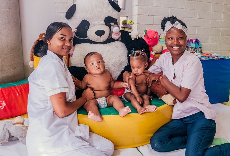 Apoyamos a madres adolescentes en Colombia, en colaboración con la Fundación Juanfe