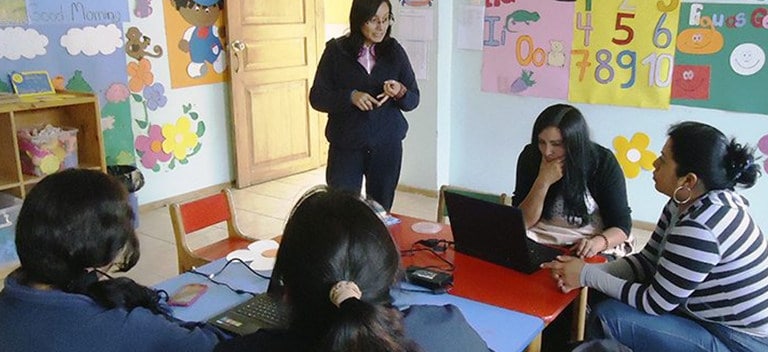 Safe spaces for children from 1 to 5 years old Fundación Sembrar and Cesal offer childcare for children while their mothers are working