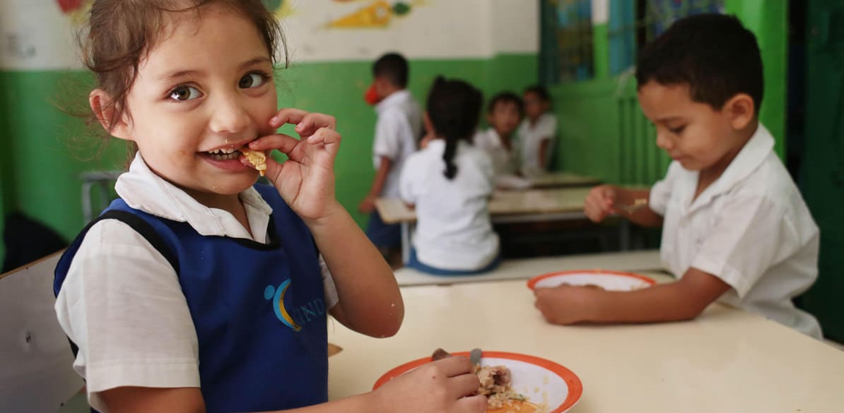 Educational and nutritional care for children from the Soyapango and Mejicanos municipalities in El Salvador Surrounded by a violent social environment, children and teenagers can experience an oasis of peace