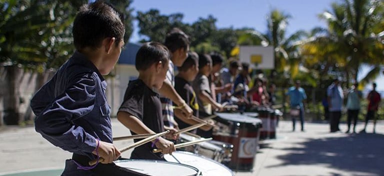 Construyendo espacios de paz para menores en El Salvador Con Fundación CINDE más de 150 niños y adolescentes pueden escapar de la violencia