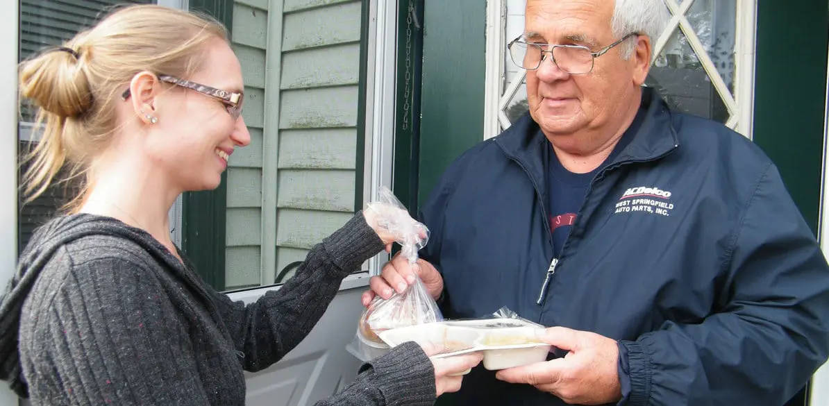 Psychological and educational support, financial aid and nutritional assistance for people in need