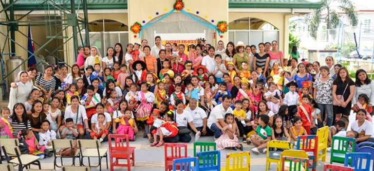 Eugenia Ravasco Day Care Center, aimed primarily at the education of children in social exclusion, is open to everyone. Further information here.
