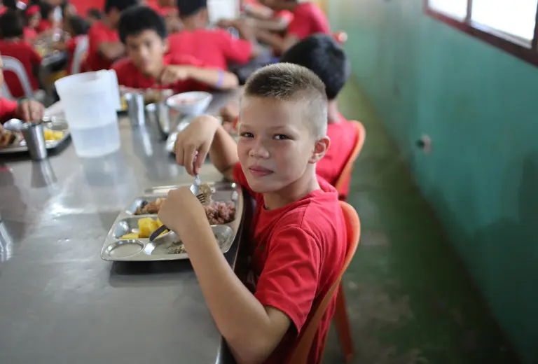 Un refugio para niños dañados por la violencia