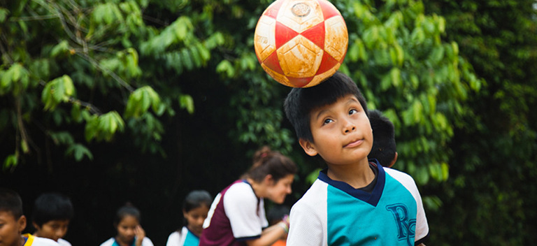 Casa Guatemala: un hogar estable y sano para los menores de Río Dulce Casa Guatemala ayuda a más de 1000 personas en situación de pobreza