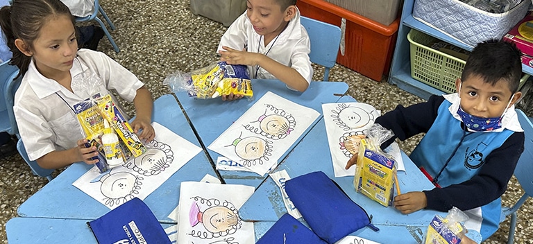 Asociación Manabí supports learning and education in values in Guatemala We provide learning support and help strengthen the values of children who live in poverty-stricken environments