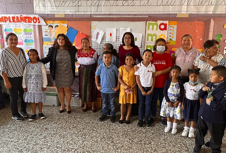 Asociación Manabí supports learning and education in values in Guatemala