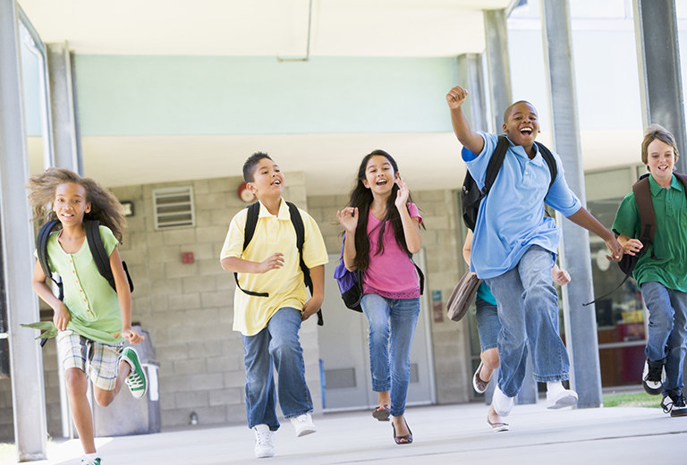 Misión para la Educación y el Deporte (Mission for Education and Sports) creates a school for the children and young people of Lambaré