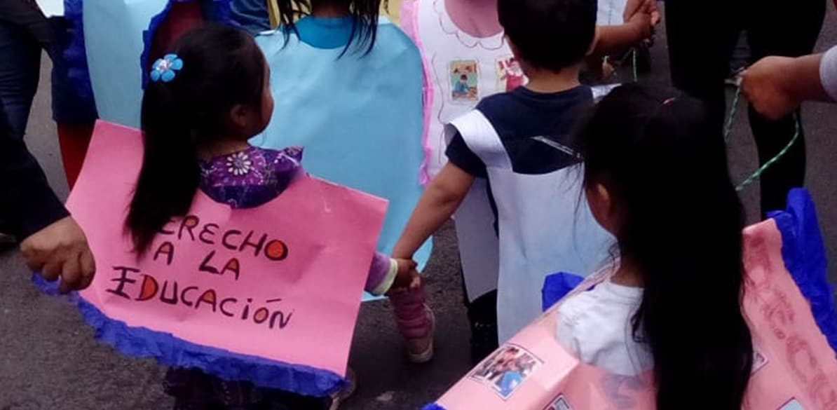 The Asociación de Hogares Nuevo Futuro works to ensure that the families in Chorrillos in Lima are not neglecting their children