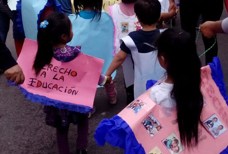 Asegurando a los niños su derecho a crecer en familia