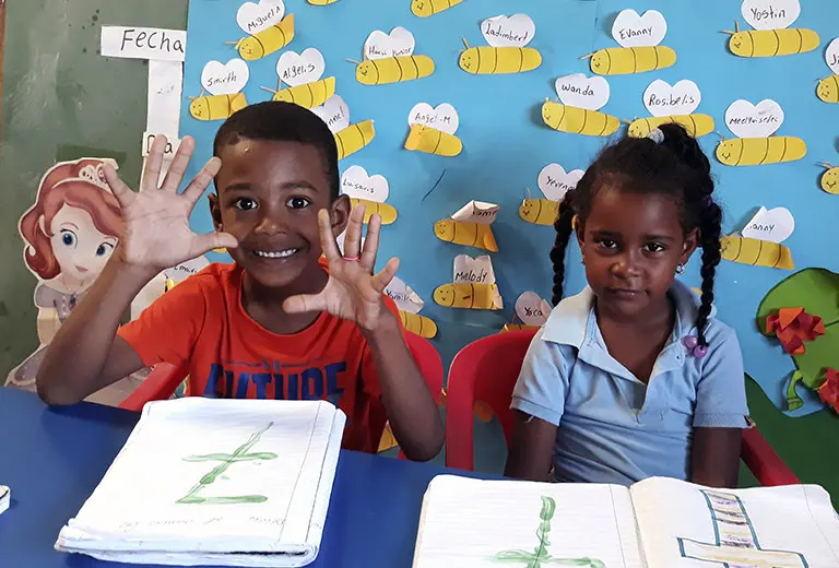 Education to help 300 children and young people in the Dominican Republic to reach for the stars