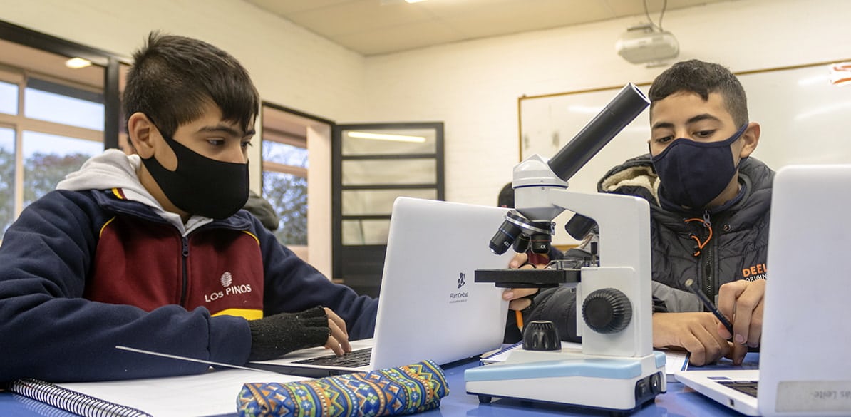 El Centro Educativo de la Fundación Los Pinos ofrece nuevas oportunidades a 163 jóvenes en riesgo de exclusión