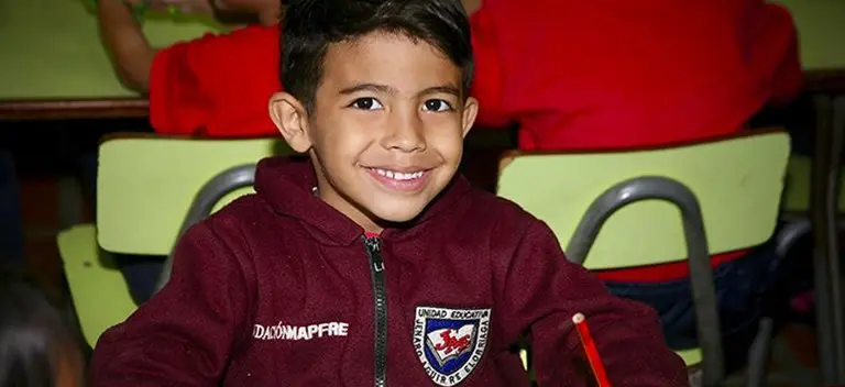 Food to help bring about the balanced growth of schoolchildren in a marginalized area of Caracas, Venezuela At the Madre María Luisa Casar Foundation they are well aware that growing up healthily improves academic performance