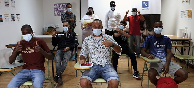 ACCEM El trabajo de Accem está centrado en la atención de personas refugiadas, migrantes y en situación o riesgo de exclusión social