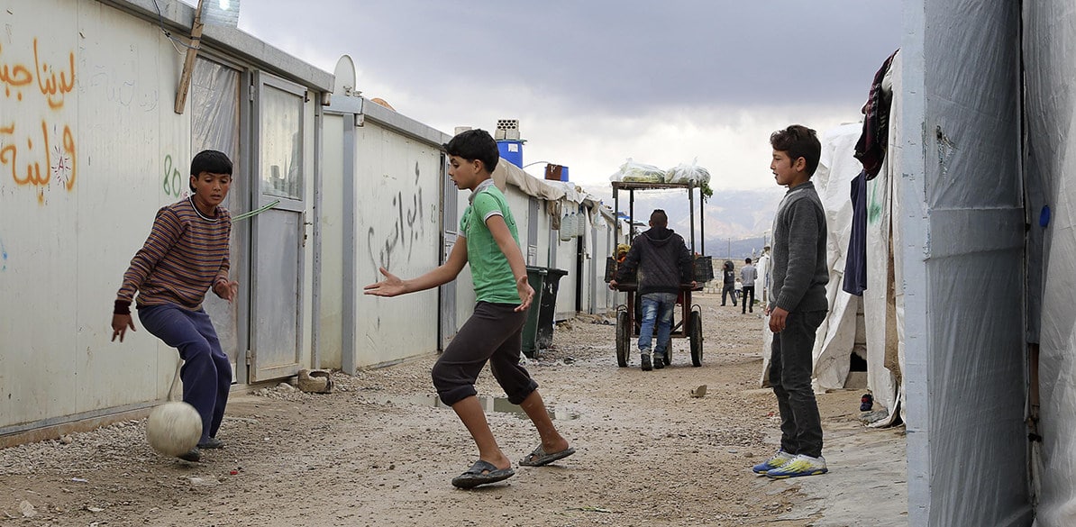 Agua potable para los refugiados Sirios en Líbano Gracias a tu ayuda 140 familias disponen de agua potable