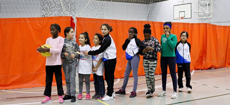 Tantaka La actividad deportiva se celebra en el colegio San Jorge de Pamplona.