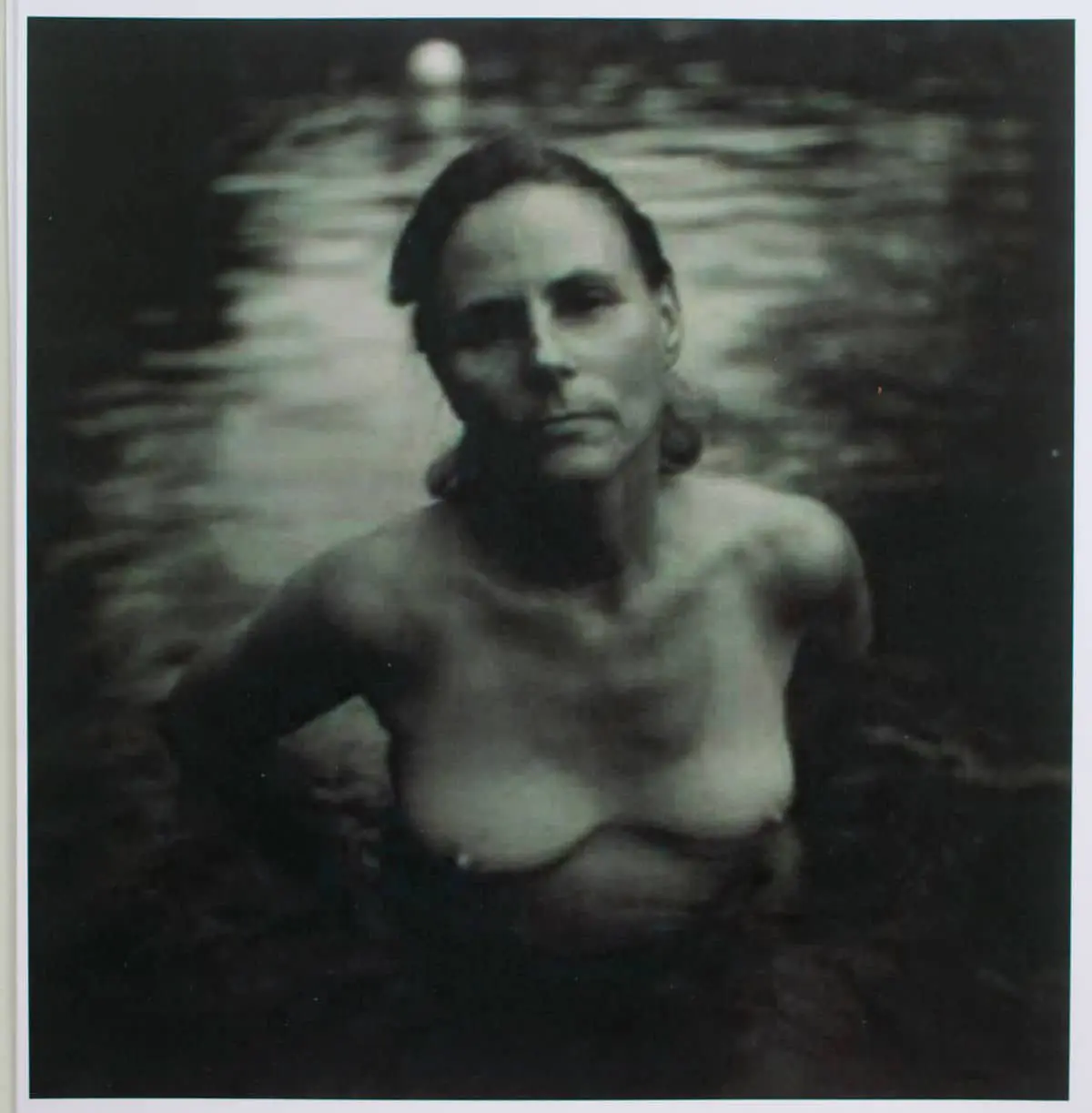 Edith, Newtown, Pennsylvania © Emmet Gowin, cortesía Pace/MacGill Gallery, Nueva York. © COLECCIONES Fundación MAPFRE