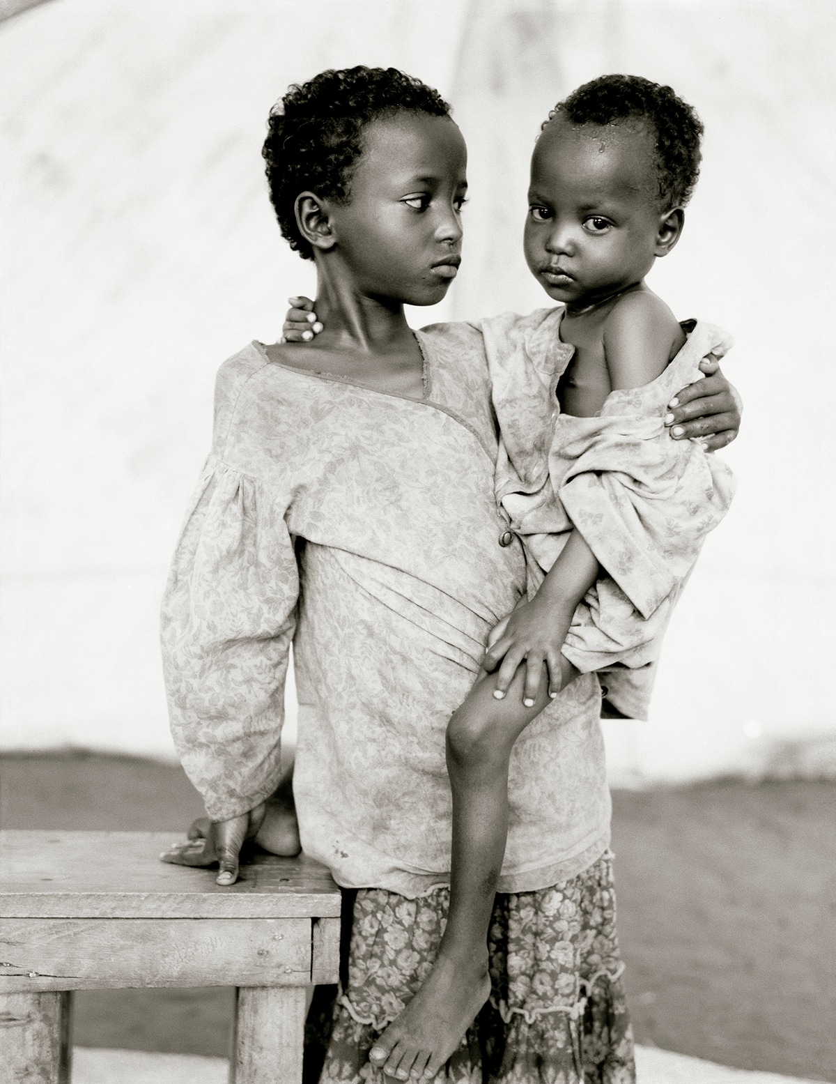 Shamsa Moka Abdi and her sister Shahil © Fazal Sheikh 2009 © COLECCIONES Fundación MAPFRE