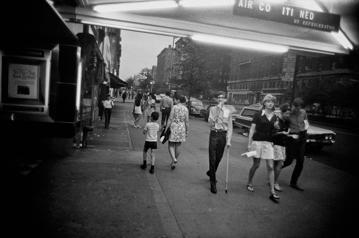 New York, 1968/69 © The Estate of Garry Winogrand, courtesy Fraenkel Gallery, San Francisco. © COLECCIONES Fundación MAPFRE