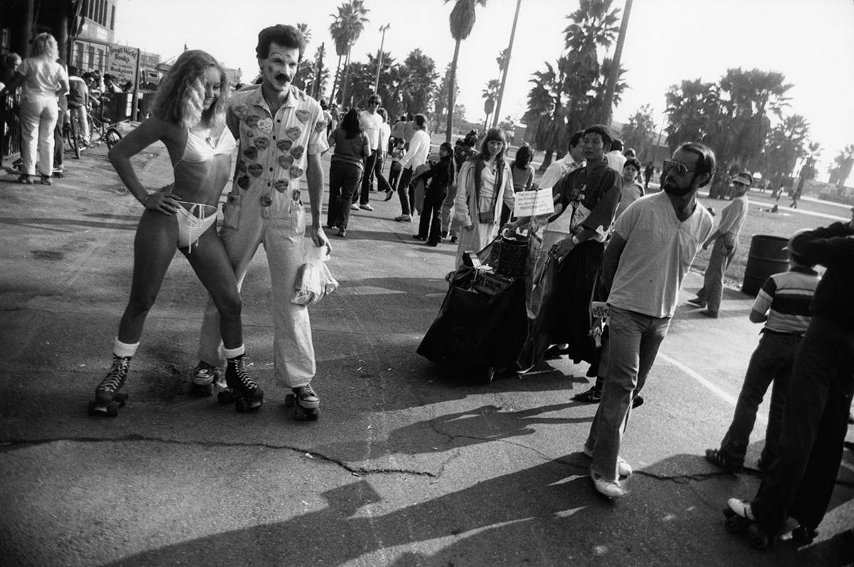 Venice Beach, 1982 © The Estate of Garry Winogrand, courtesy Fraenkel Gallery, San Francisco. © COLECCIONES Fundación MAPFRE
