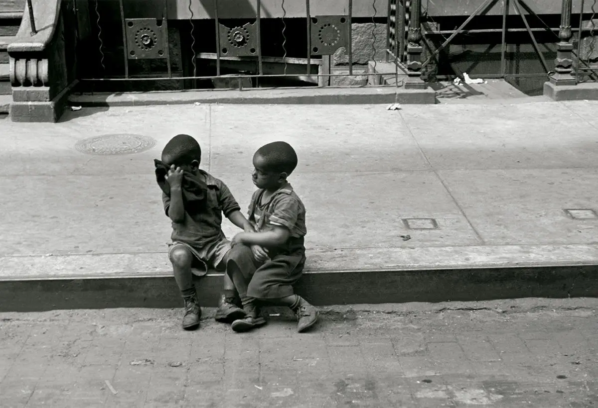 New York © Estate of Helen Levitt. All Rights Reserved. May not be copied without prior written consent © COLECCIONES Fundación MAPFRE