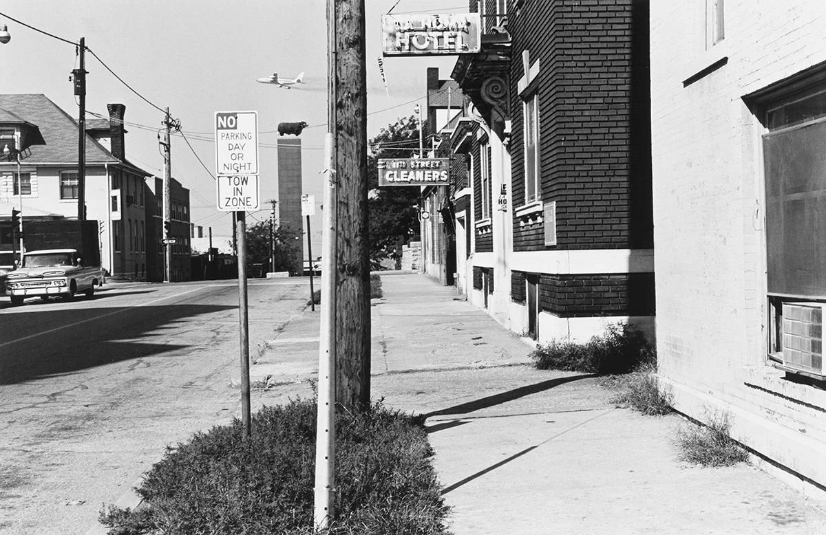 Kansas City © Lee Friedlander, courtesy Fraenkel Gallery, San Francisco, 2020 © Fundación MAPFRE COLLECTIONS