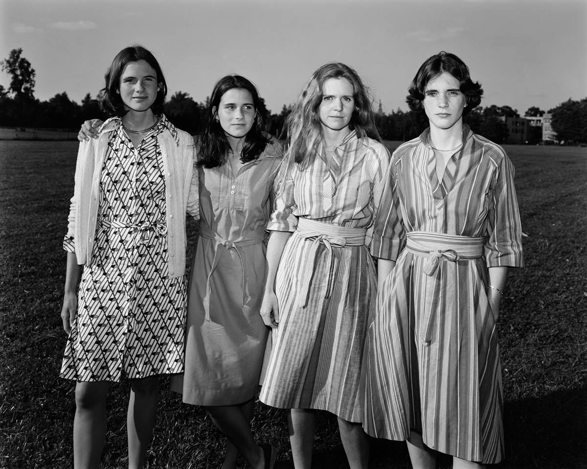 The Brown sisters, 1976 © Nicholas Nixon, courtesy Fraenkel Gallery, San Francisco and Pace/MacGill Gallery, New York © Fundación MAPFRE COLLECTIONS