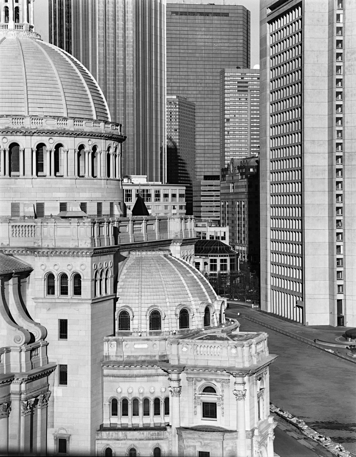 View of Christian Science Center, Boston © Nicholas Nixon, 2022