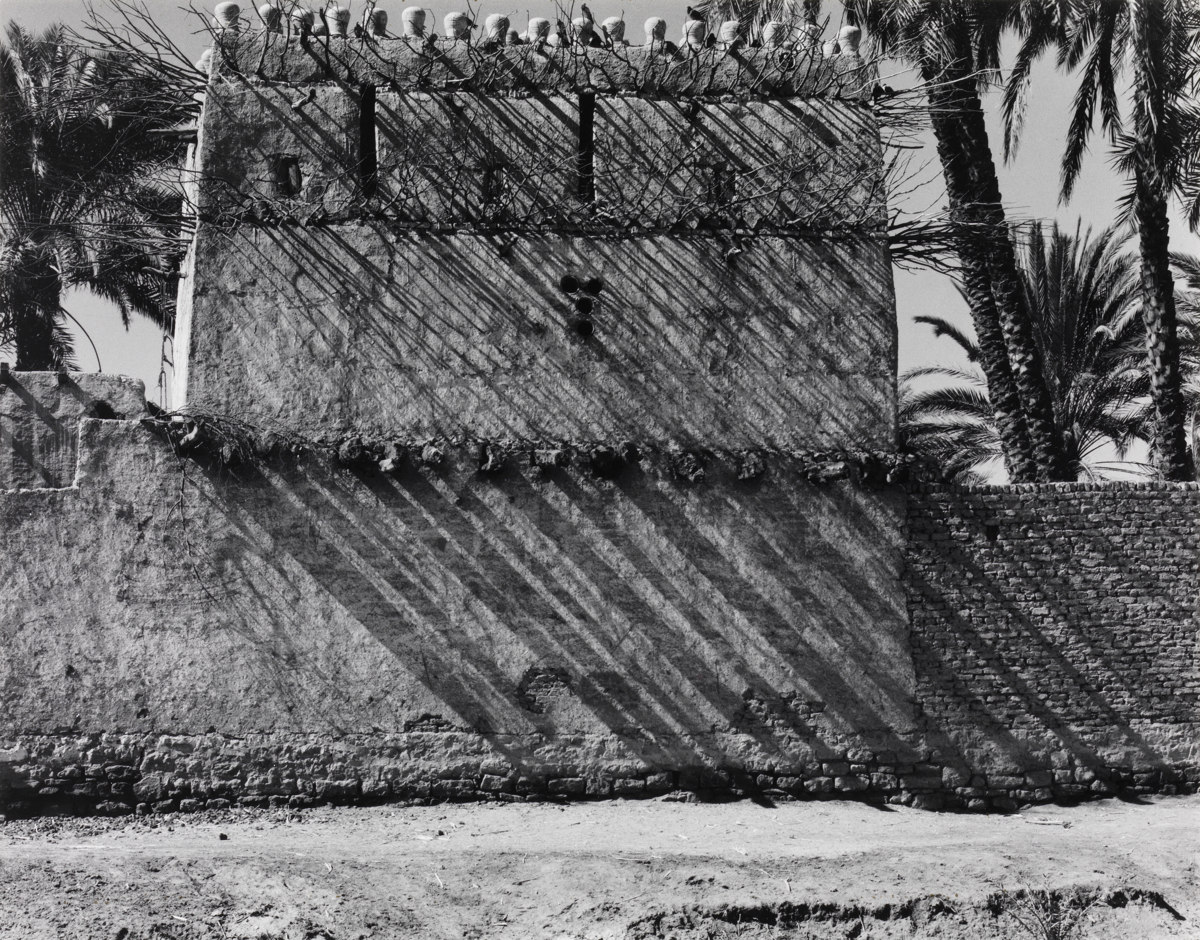 Pigeon House, Al-'Adwah, Upper Egypt [Palomar, Al-'Adwah, Alto Egipto] © Aperture Foundation, Inc., Paul Strand Archive © COLECCIONES Fundación MAPFRE