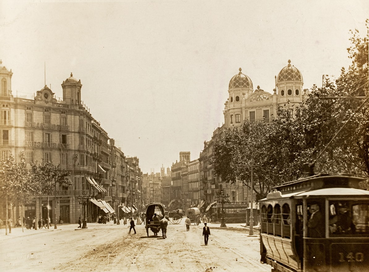 Adolf Mas Ginestà Vista de la Puerta del Ángel, 1902