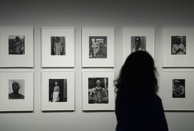 Exposiciones 2021 El color y el blanco y negro, el pasado y el presente, conviven en nuestras salas