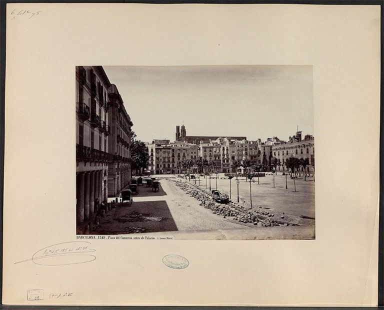 Plaza del Comercio, antes Plaza del Palacio Barcelona: Plaza del Comercio, antes Plaza del Palacio. Biblioteca Nacional