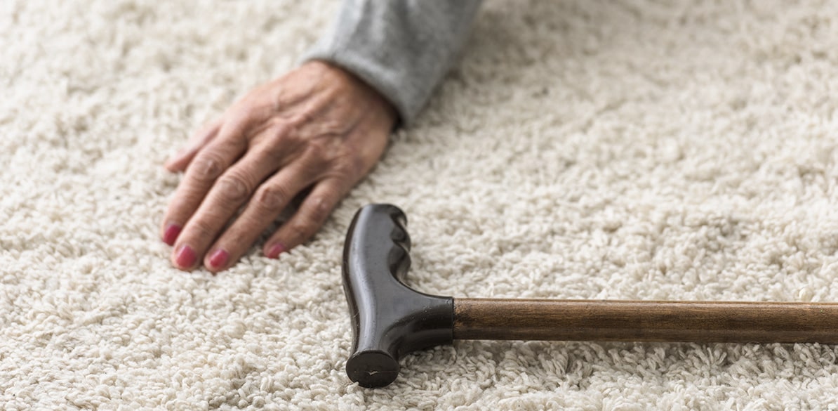 Las caídas en personas mayores incrementan la mortalidad En los mayores de 65 años 1 de cada 10 ingresos en urgencias por esta causa fallece a los 6 meses del alta