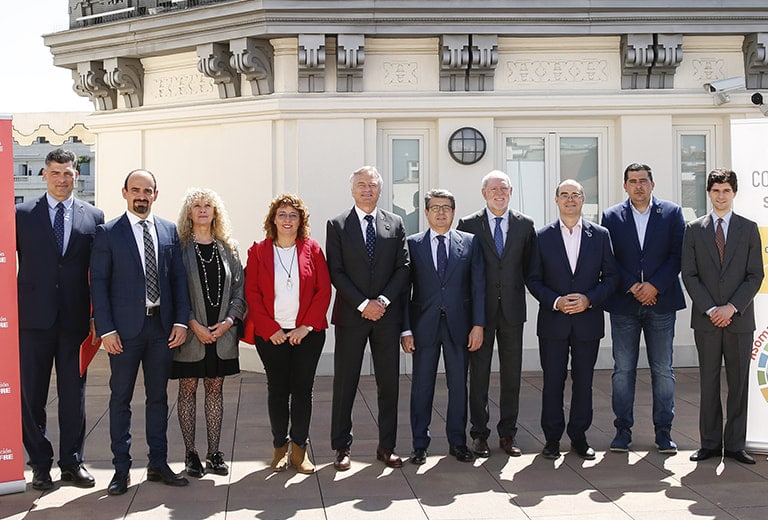 The Spanish Parliament's Road Safety Commission endorses the European Road Safety Charter The event took place during a visit to the headquarters of Fundación MAPFRE, the National Liaison for this initiative