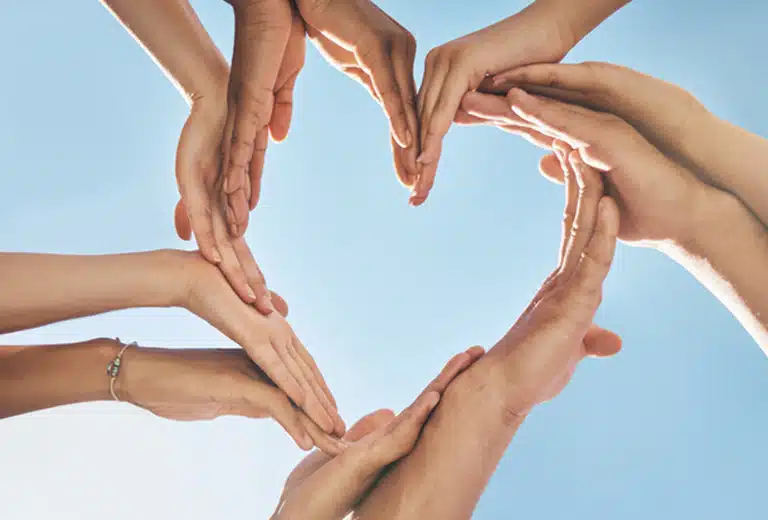 Cuando las generaciones se encuentran, la sociedad avanza