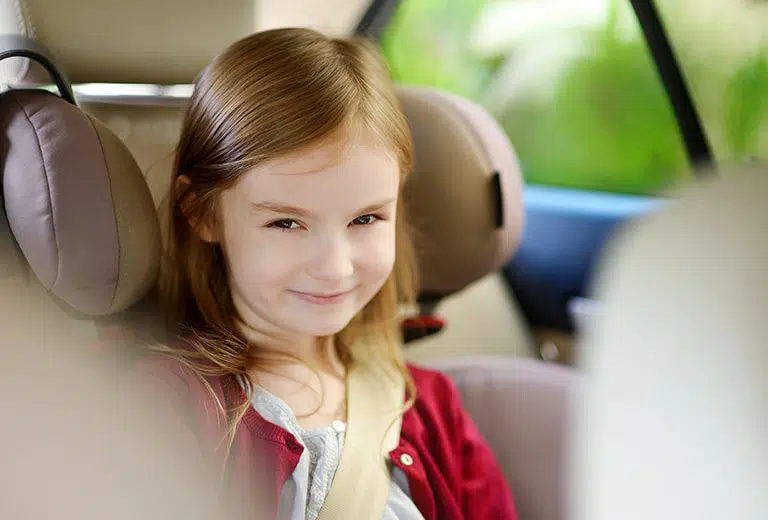 Differences between a booster seat and a child seat with a backrest