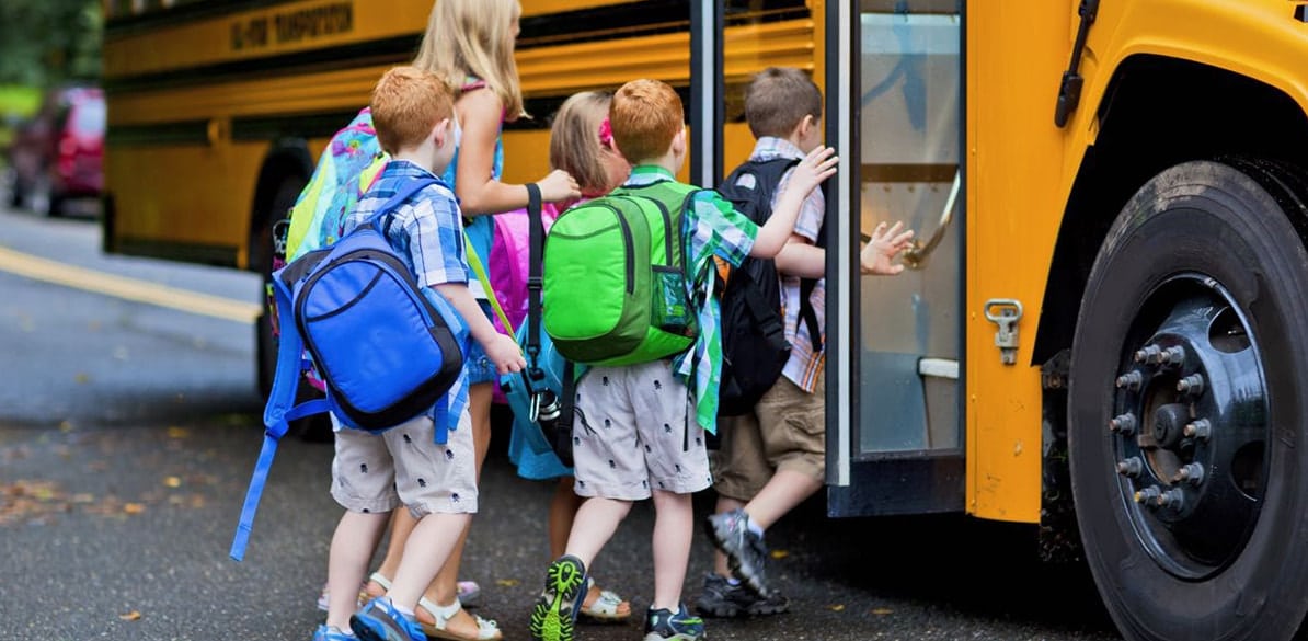 When it comes to parental responsibility, you should be aware of the essential regulations governing school transportation and insist on their compliance if you notice that they are not being fulfilled