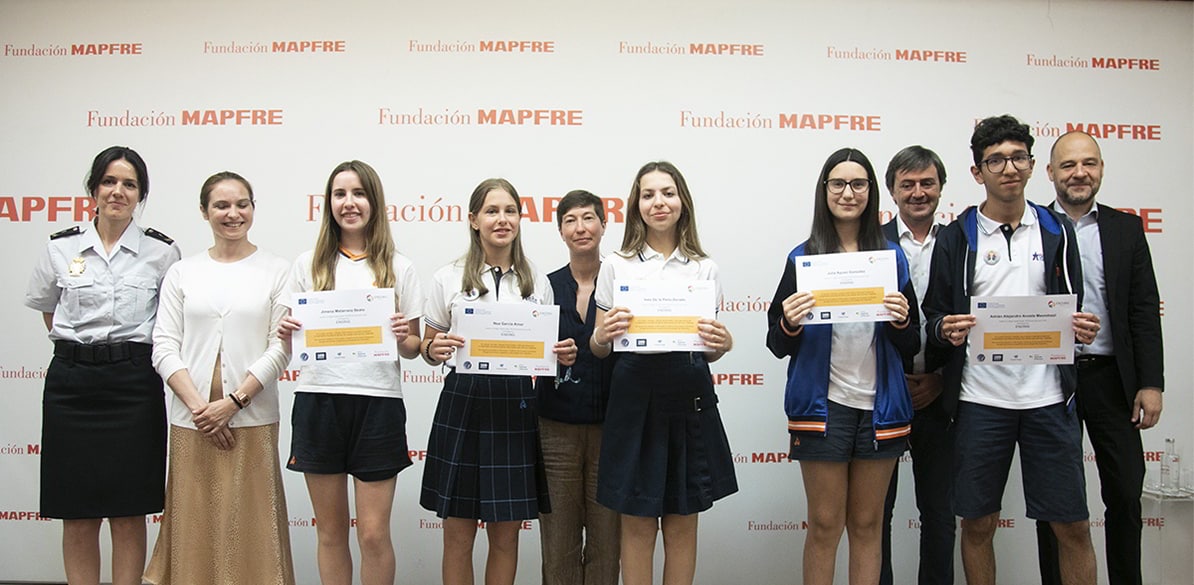 Conclusiones de la Jornada El abandono escolar y el ámbito digital Los jóvenes, protagonistas de la lucha contra el abandono escolar