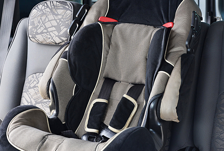 Infographic on how to install ISOFIX child seats