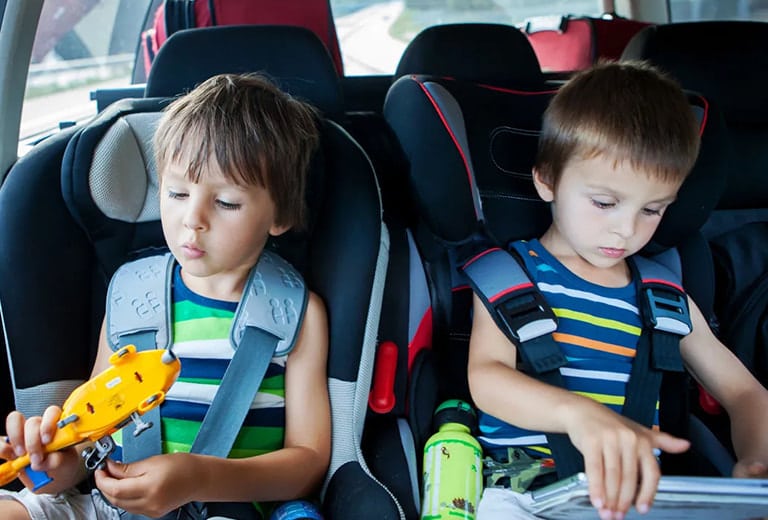 The dangers of children having tablets, screens or cell phones in their child seats