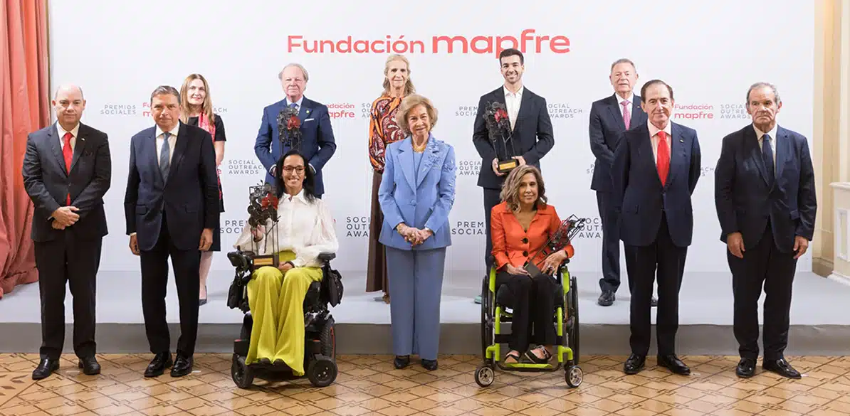 Premios Sociales Fundación Mapfre 2026 La Reina Doña Sofía junto a los galardonados de los Premios Sociales 2026