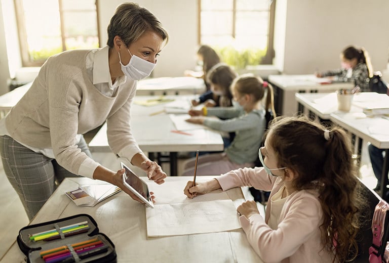 ¡Va por los profesores!