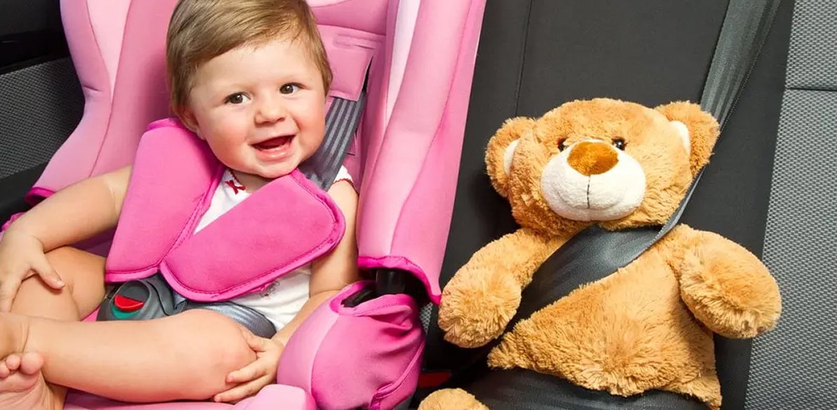 Current regulations require minors up to 135 cm tall to use child restraint systems